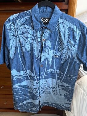Indigo Palm-Print Short-Sleeve Button-Down Shirt